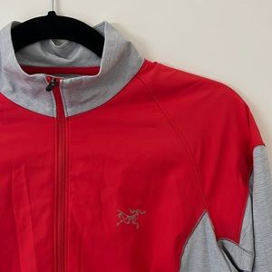 Women’s Arc’teryx Zip Up Top - Like new